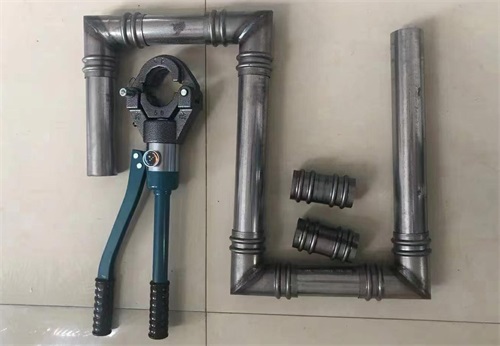 青浦承台冷却管
